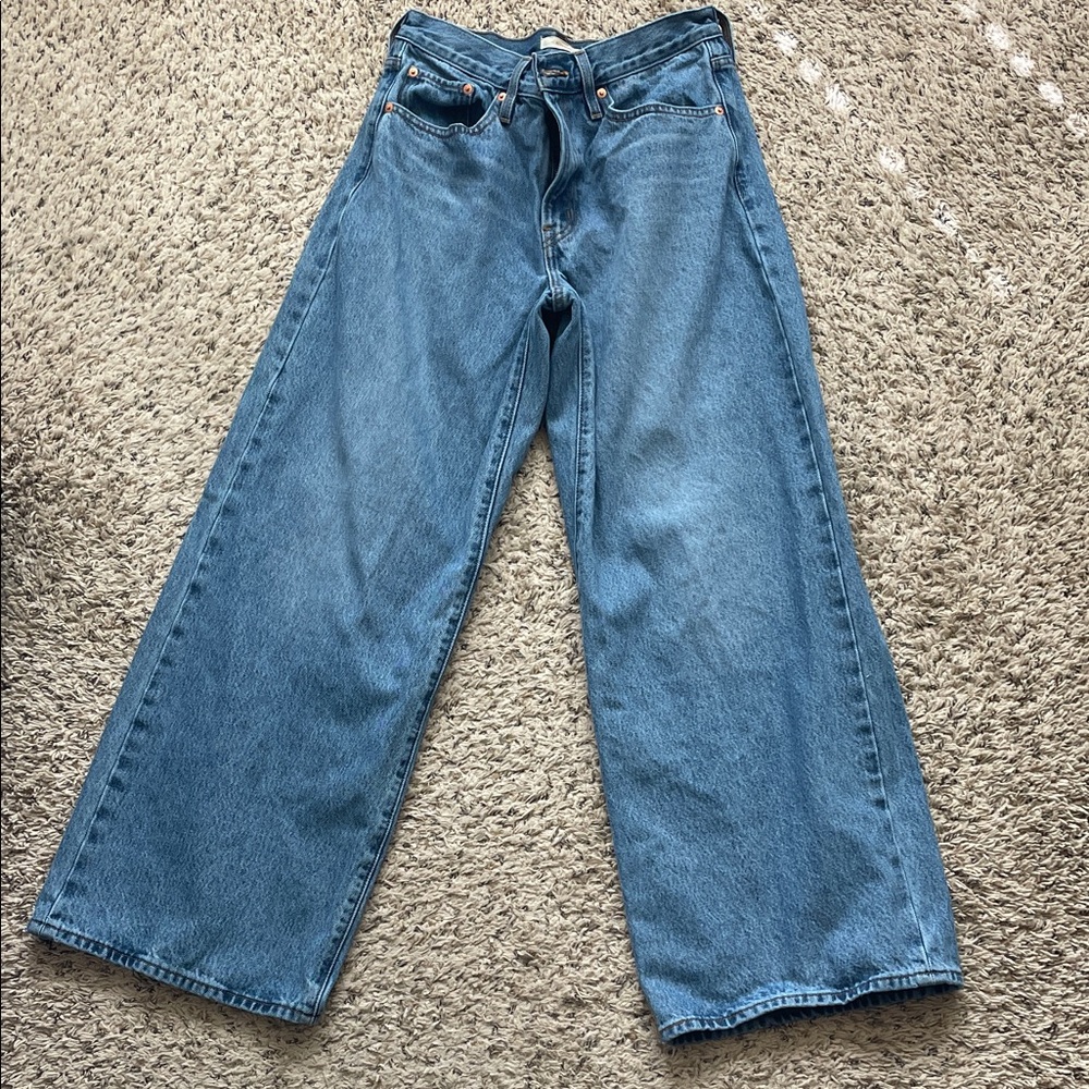 Levi's Wide-Leg High-Rise Jeans in Medium Blue